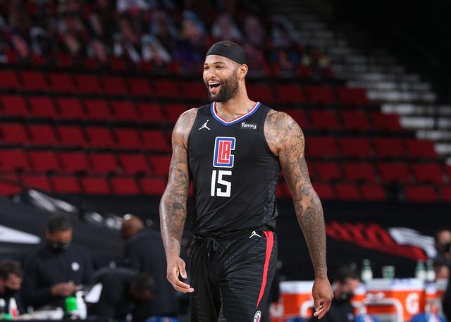 仅由其能力 仅由其能力